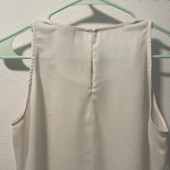 A LOFT Embellished Top! - Picture 10 of 13